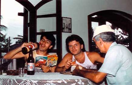 Mauricio, o sogro Jose Miguel (o Zé Culhau, ou Zé do Brejo) e Reinaldo (Caraguatatuba - São Paulo)