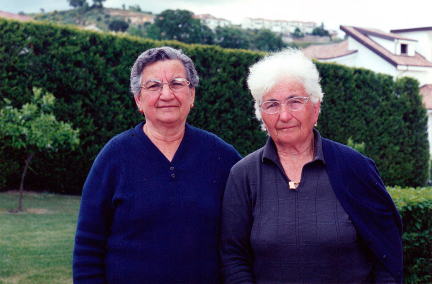 13. Bisignano. Assunta Stávale (zia di Elio) e M. Grazia Stávale (zia di Elio)