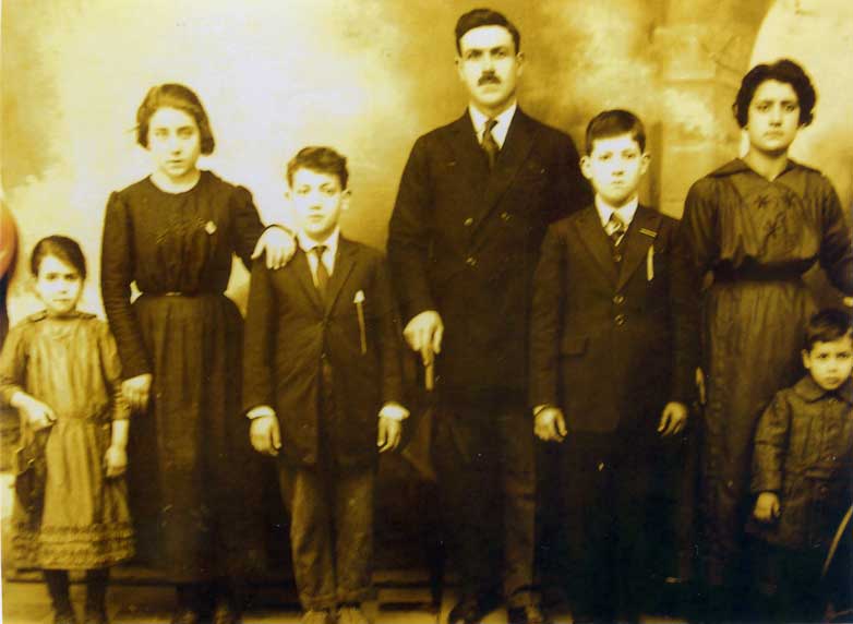 1 Family of Luigi Salvatore Stávale and Maria Teresina Bonavita.