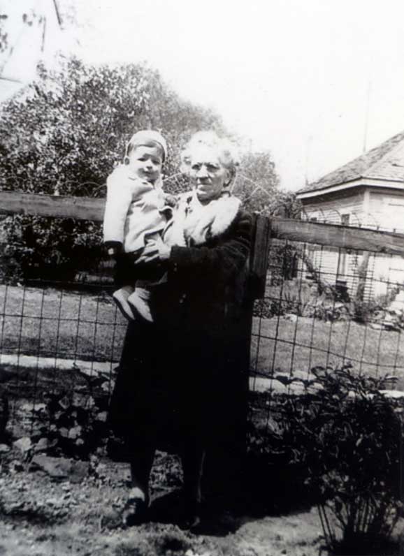 Grandma Teresa and Frank Stávale