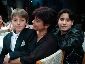 Yuri, Tico e Victor (2006).