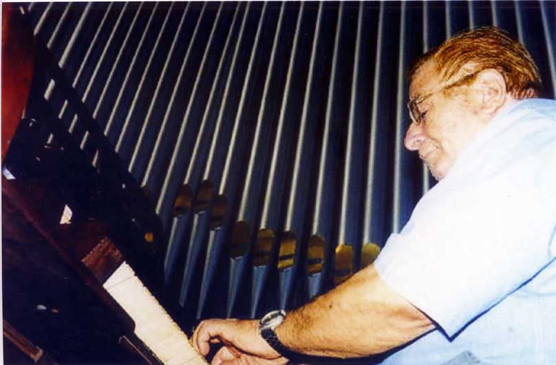 Maestro Salvatore Stávale (1)