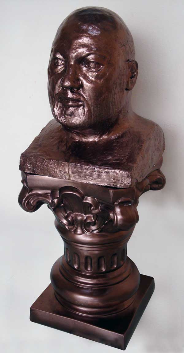 3. Busto de Roberto Stávale, restaurado por Reinaldo